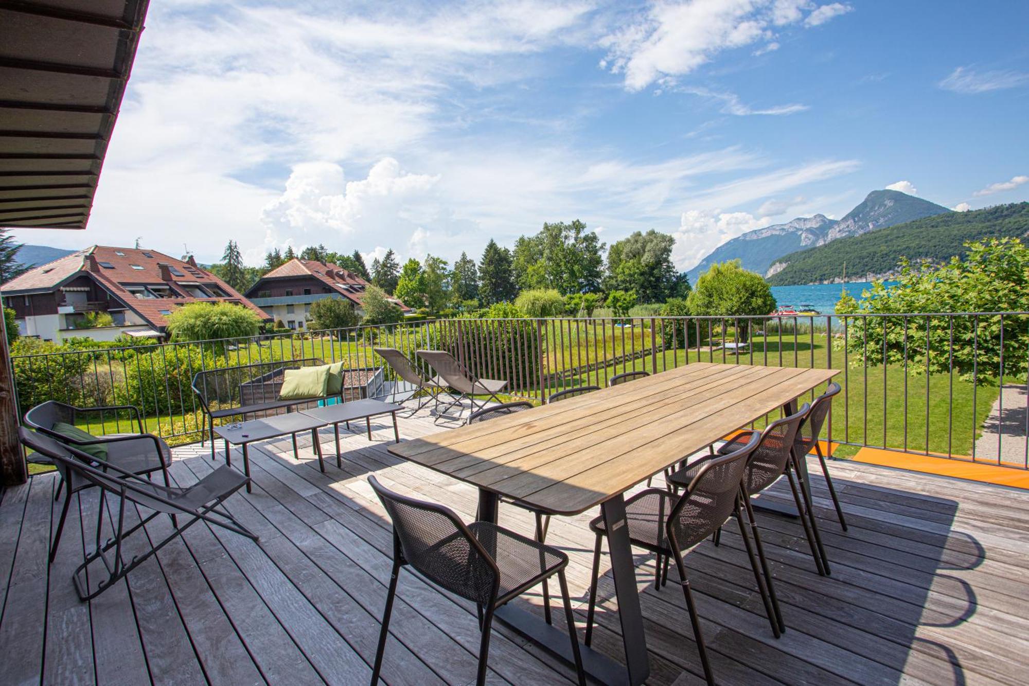 Le Petit Letraz Hotel Duingt Kültér fotó