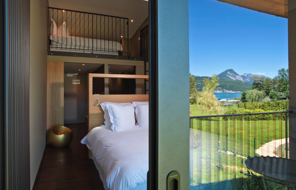 Le Petit Letraz Hotel Duingt Kültér fotó